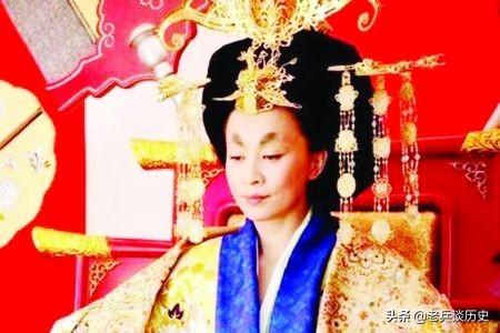 唐朝最惨皇帝，两次登基上位，都被女人控制，最后被女儿老婆害死
