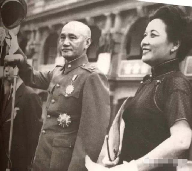 抗日战争结束后，蒋介石为何放弃日本赔款，原因让人气愤