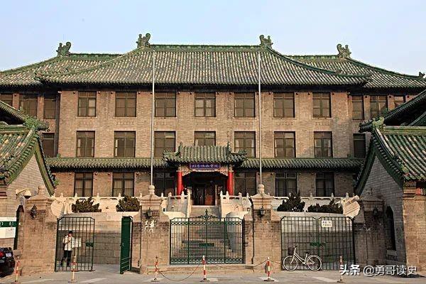老北京人说“礼王府的房，豫王府的墙”是什么意思